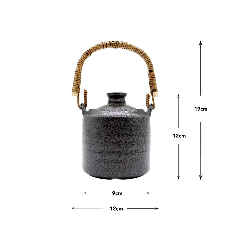 
                  
                    Sake Heating or Chilling Pot With Ibushi Handle
                  
                